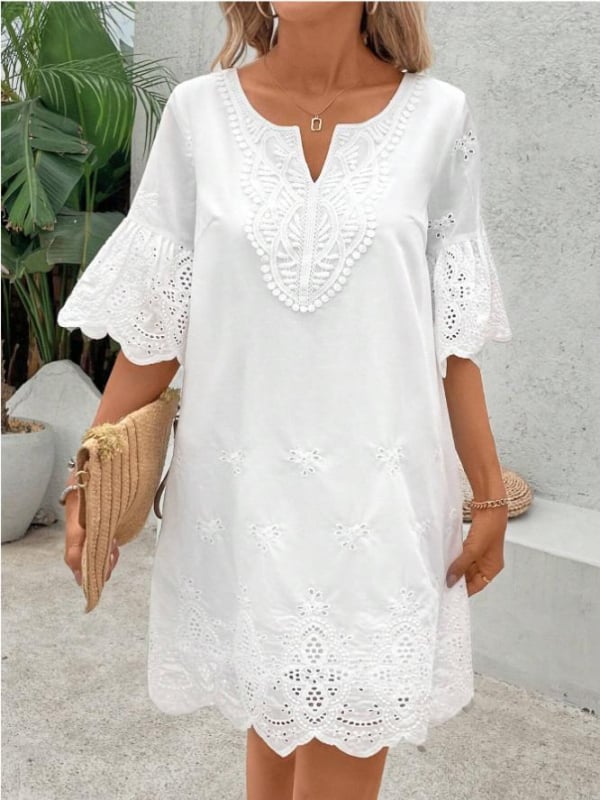 rochie cu broderie decupată, decolteu în V, croială A-line, lungime midi