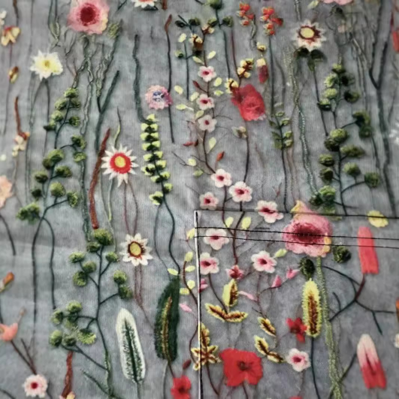 Uniformă de asistentă medicală cu imprimeu floral 3D, decolteu în V, mâneci scurte, buzunare duble