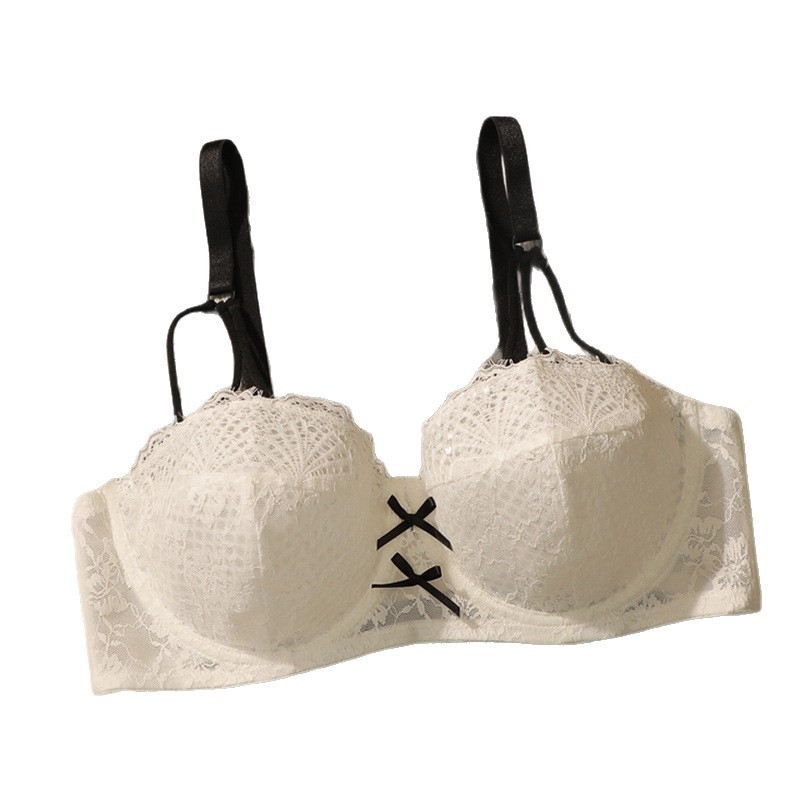 Balconette Bralette su plieno žiedu, be įdėklų, 3/4 puodelis su plonu formuojančiu puodeliu, nėrinių siuvinėjimas