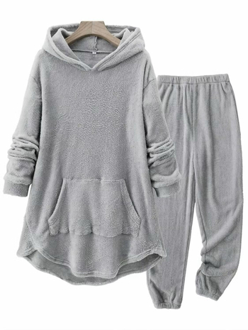 Set din două piese Sherpa, croială lejeră, guler rotund, mâneci foarte lungi, poliester 95%+