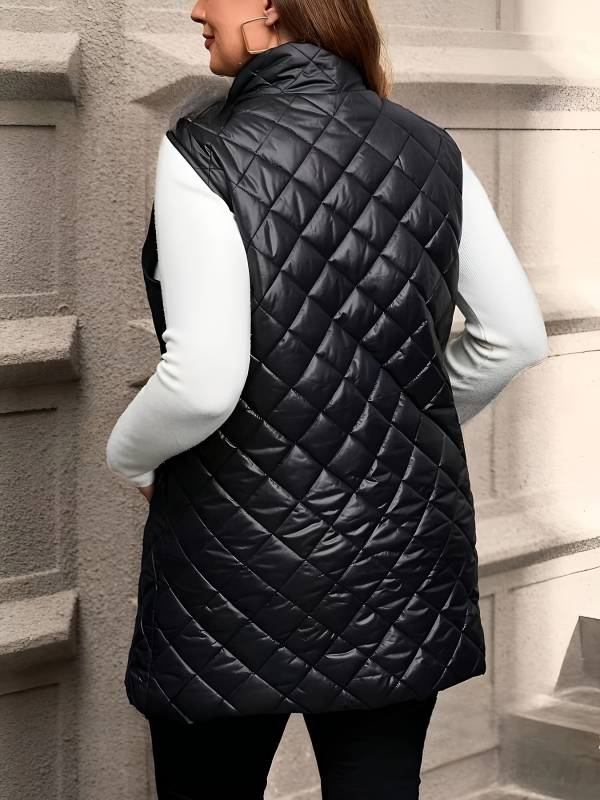 Jachetă fără mâneci cu umplutură poliester-bumbac, material principal poliester, guler înalt, fermoar, lungime medie