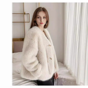 Női közepesen hosszú műszőrme kabát polo gallérral, hosszú ujjú, Chenille anyag Spandex-szel