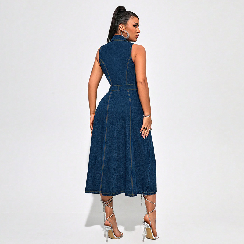 Rochie din denim cu mâneci lungi, guler tip rever, lungime maxi, conținut de bumbac 50–70%, toamnă 2024.