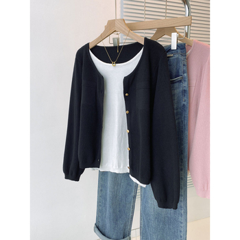 Hosszú ujjú kardigán színblokkolt dizájnnal, hamis két részes hatás, laza vonal, lámpa ujjak, fél-nyitott gallér, egygombos zárás