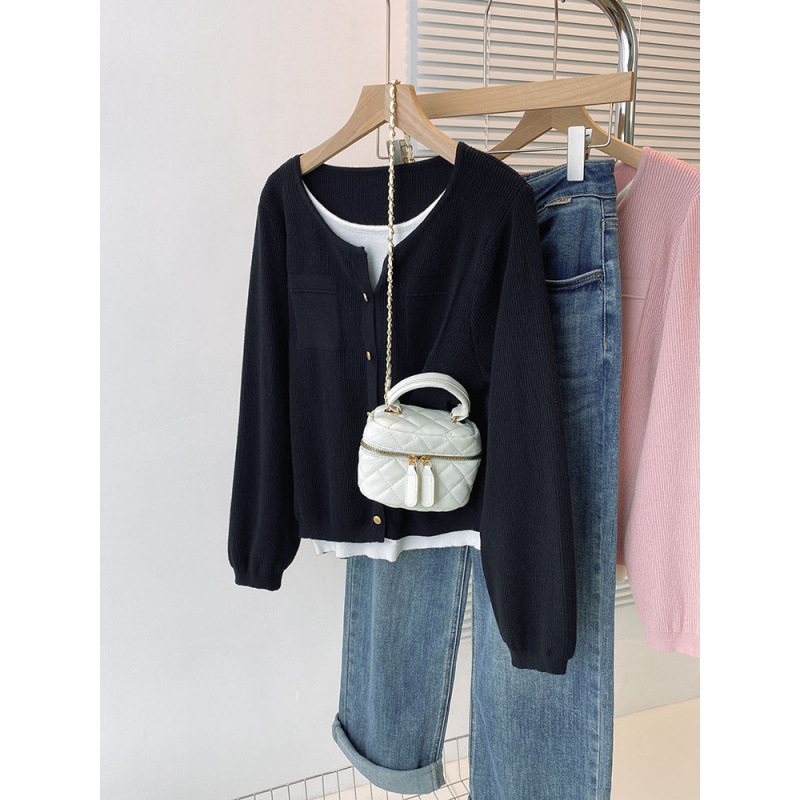 Hosszú ujjú kardigán színblokkolt dizájnnal, hamis két részes hatás, laza vonal, lámpa ujjak, fél-nyitott gallér, egygombos zárás