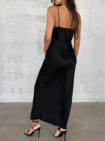 Φόρεμα με V-λαιμό, χωρίς μανίκια, λεπτό ματ σατέν, ψηλή μέση, μακριά ίσια φούστα