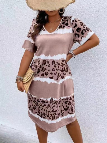 Νυχτερινό φόρεμα σε ένα κομμάτι με λεοπάρ εκτύπωση, κοντό μανίκι, V-λαιμό, πολυεστέρας