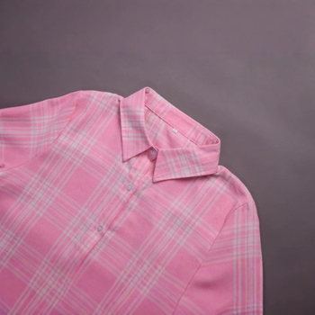 Риза със поло яка, свободен силует, дълги ръкави, шарка райета/решетка