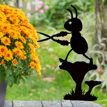 Silhouette mrava – ukras za vrt, metalna samostojeća skulptura insekta