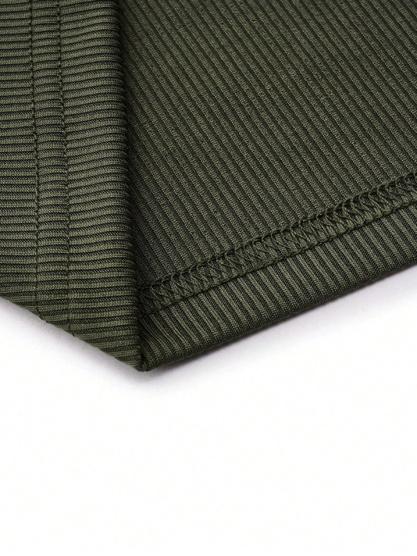 Moteriškas be rankovių topas su keturkampiu kaklu, siauras siluetas, poliesteris, aukšta elastingumas, ilgis 50–65 cm