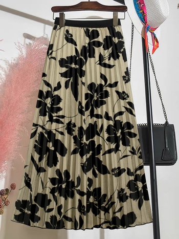 Ženska duga plisirana suknja s elastičnim pojasom, cvjetni uzorak, poliester–spandeks smjesa.