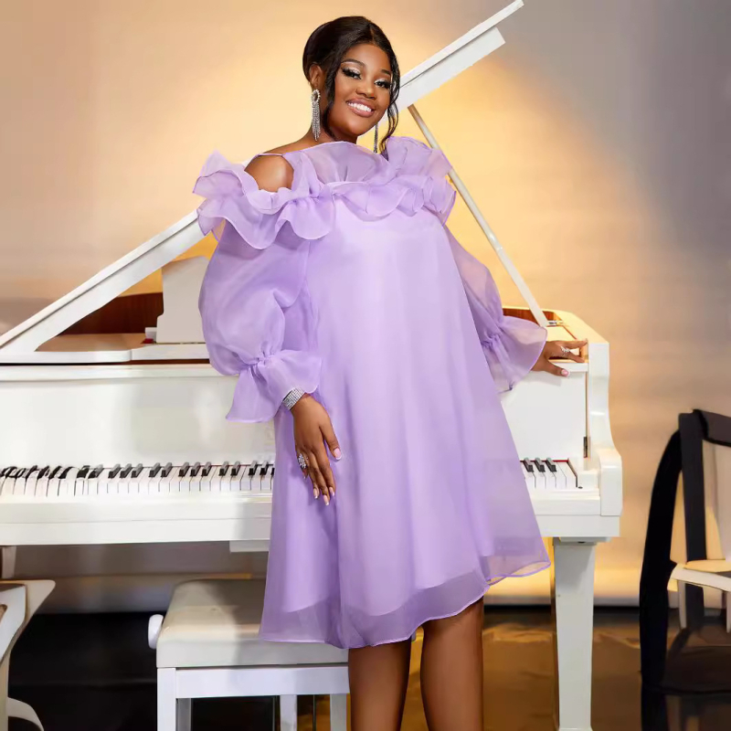 Rochie poliester cu decolteu bateau, mâneci lungi clopot, croială pencil midi