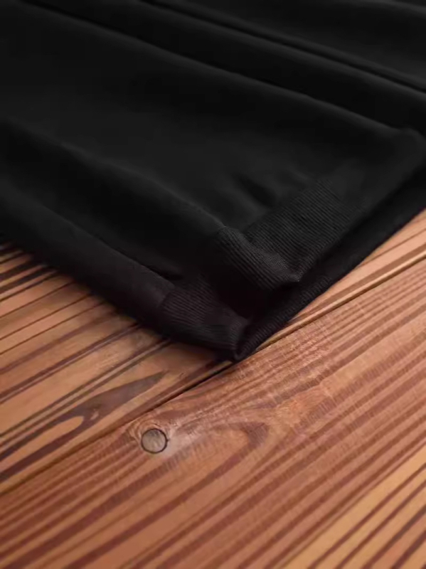 Pulover lejer cu guler rotund, mâneci lungi, imprimeu cu litere