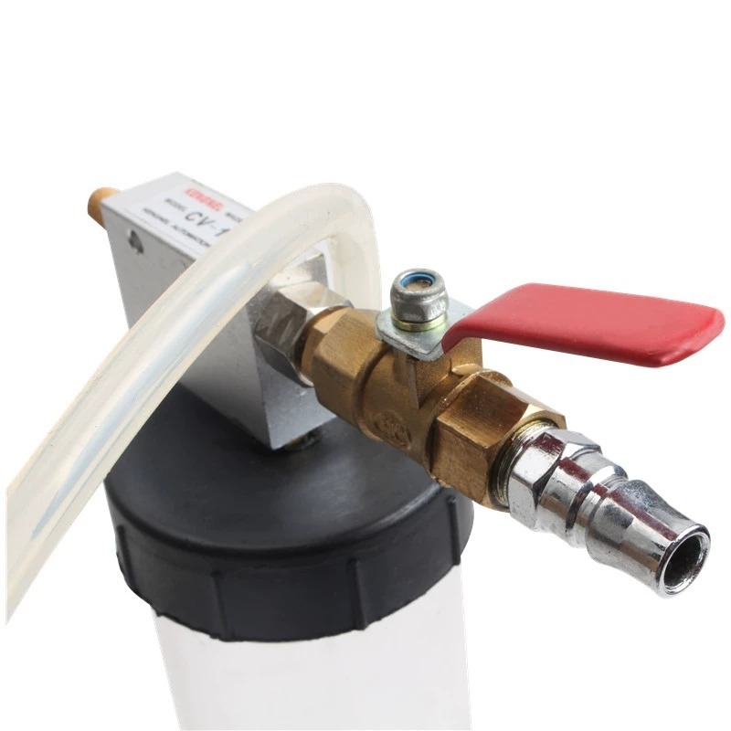 Pneumatikus fékfolyadék cserélő eszköz, 300 ml kapacitás, műanyag kivitel, univerzális alkalmazás, tömeg 0,4 kg