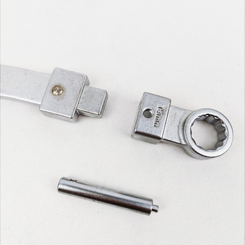 Ленточен ключ, 15-части комплект със сменяеми глави, хромирана повърхност, хром-ванадиева стомана, тегло 1.7