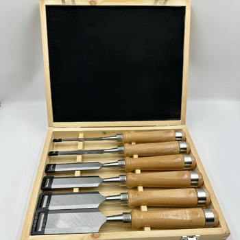Faipari vésőkészlet, fa nyéllel, sík vésőfej, magas széntartalmú acél pengével, penge szélessége 32 mm, nettó tömeg 1,6 kg