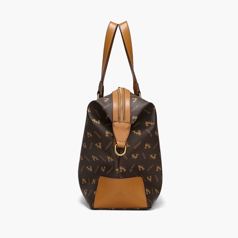 COCIO utazó- és tornazsák – PVC, kopásálló, betűk mintázat, uniszex