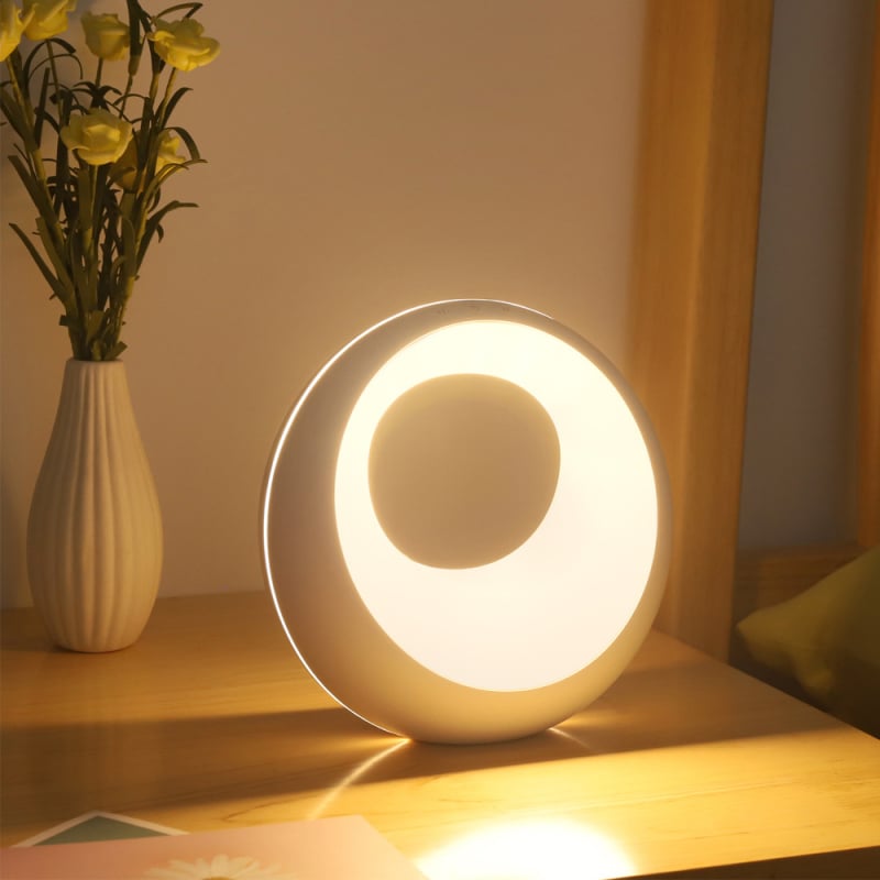 Noćna lampa s RGB promjenom boje, atmosfera lampa, više načina rada, ugrađena baterija, plastični abažur