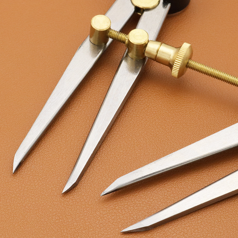 Bőr távolságmérő sárgaréz alkatrészekkel, állítható távolságmérő faipari és jelölési feladatokhoz