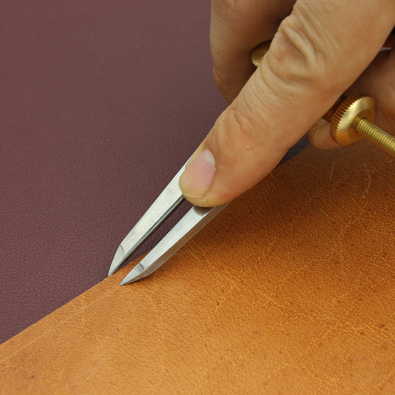 Bőr távolságmérő sárgaréz alkatrészekkel, állítható távolságmérő faipari és jelölési feladatokhoz