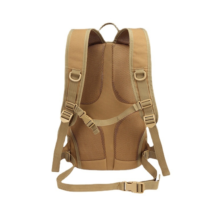 Sparrow taktiskā mugursoma XC-82 – universāla, ārēja kamuflāža mugursoma pārgājieniem, ar Oxford iekšējo oderi, logotipa drukāšana, pielāgota apstrāde