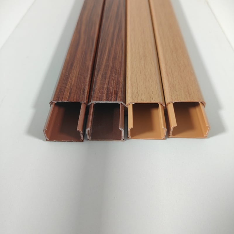 Εσωτερικός τετράγωνος σωλήνας καλωδίων PVC με φινίρισμα ξύλου, πυρασφάλεια και αντοχή στη σκόνη