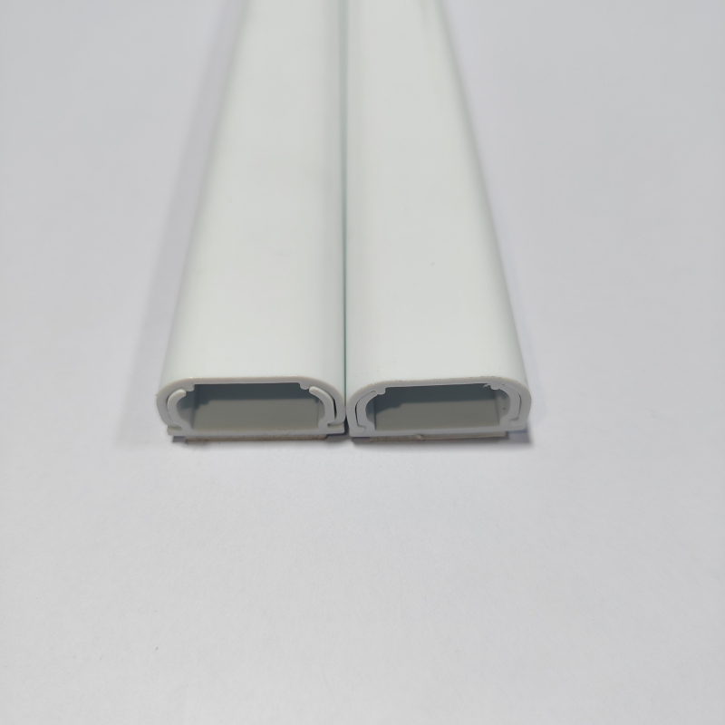 Canal de cablu pătrat din PVC, finisaj lemn, rezistent la foc și praf, pentru montaj în interior