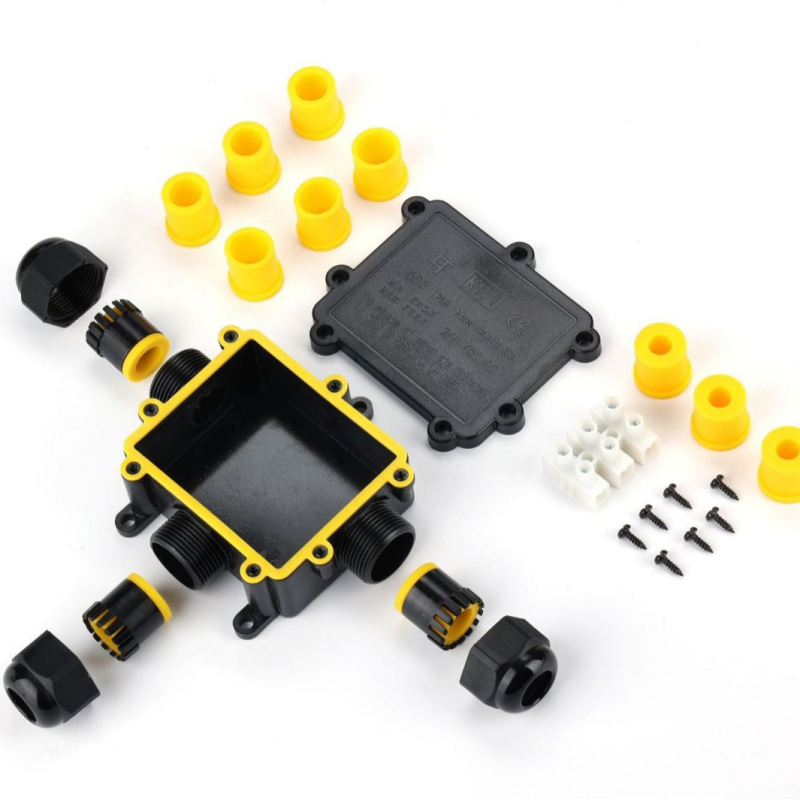 Triju vadības ūdensnecaurlaidīga savienojumu kastīte ārējai apgaismošanai – liesmu izturīga, plastmasas T formas kabelu kaste, 0,5–4,0 mm²