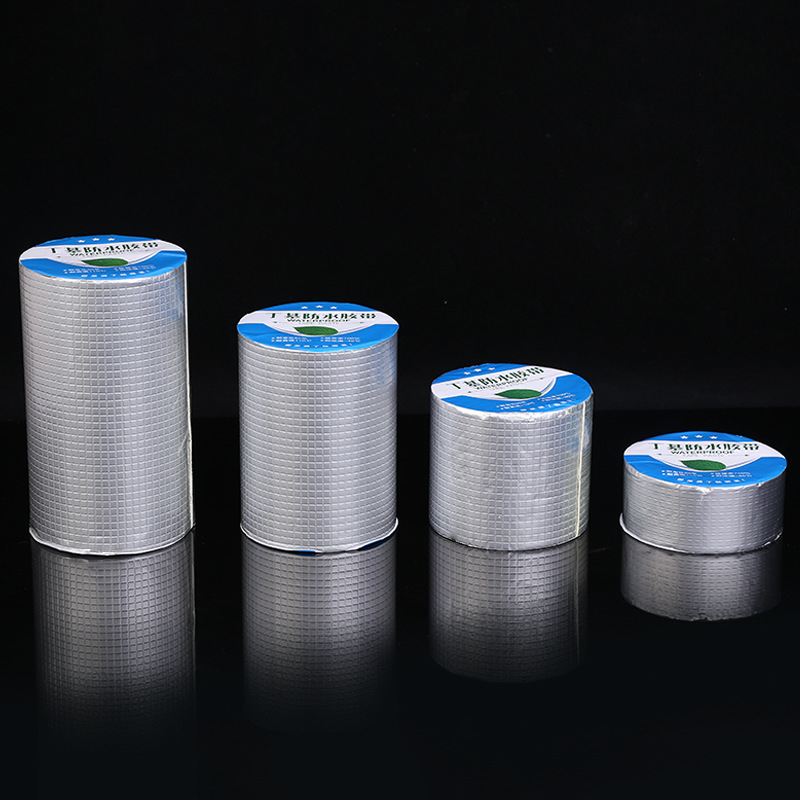 Butila ūdensizturīgā remontlente, pašlīmējoša, slāņaina, ar spalvas veida formu, jumta remontam