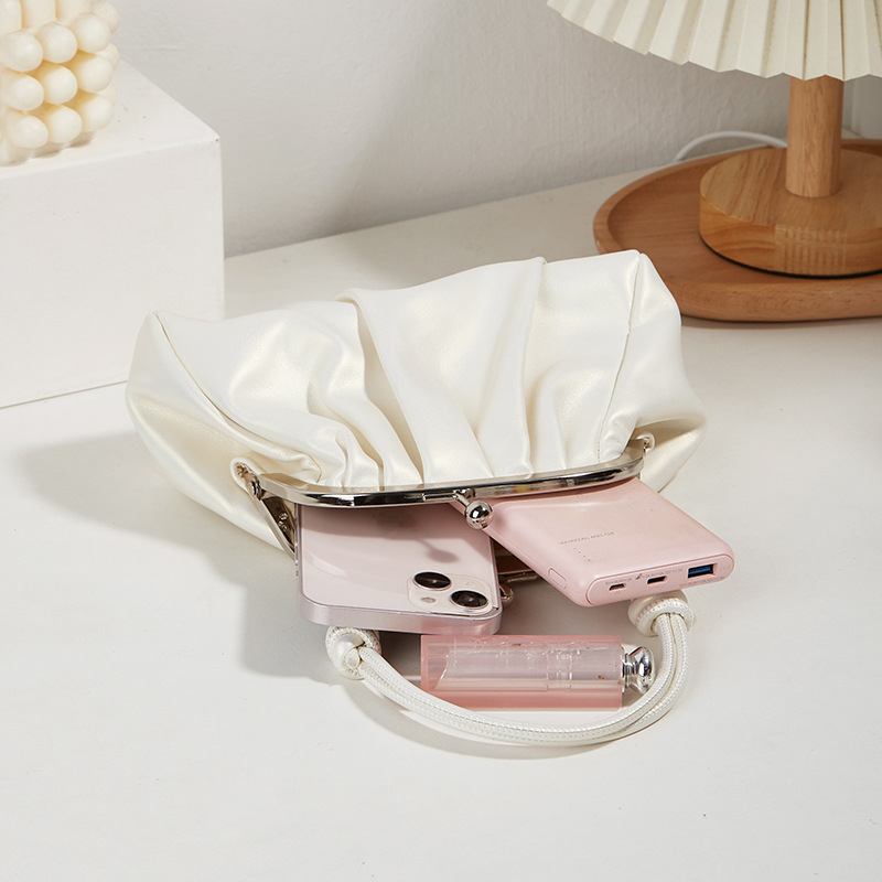 ANNMUU PU keresztbody táska csat-zár, kagyló alakú formavilág, belső patch zseb, zipzáras zseb, egy vállpánt