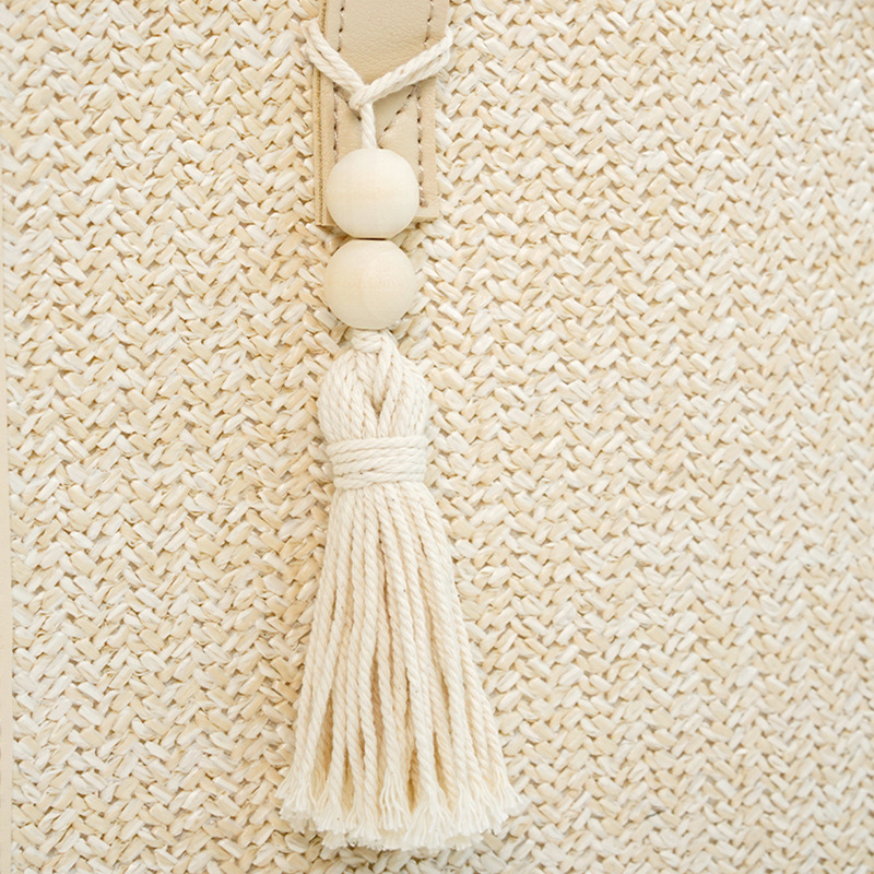 PVC szövésű kézitáska, horizontális négyzet alakú forma, nyitott zseb, dupla vállpánt, telefontartó zseb