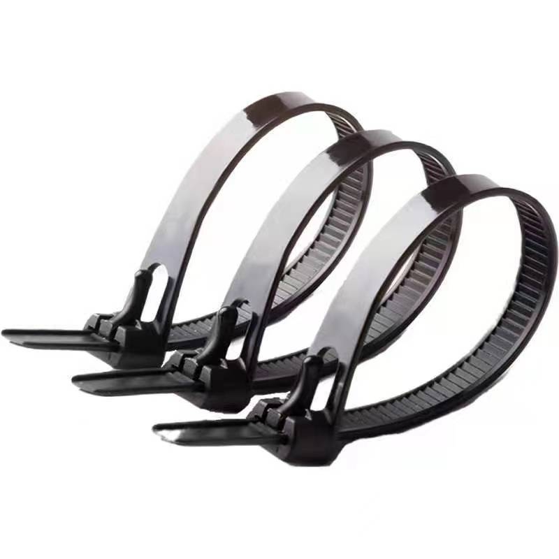 Xutai nailoniniai kabelių laikikliai su ištraukiamu užraktu, V-2 degimo įvertinimas