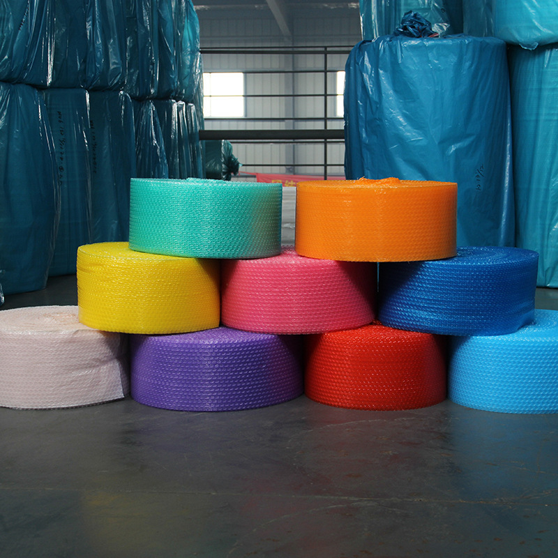 Burbulinės plėvelės rulonas, itin stora, plotis 60 cm × ilgis 36 m, vidutiniai burbulai, skersmuo 1,5 cm, aukštis 3 mm