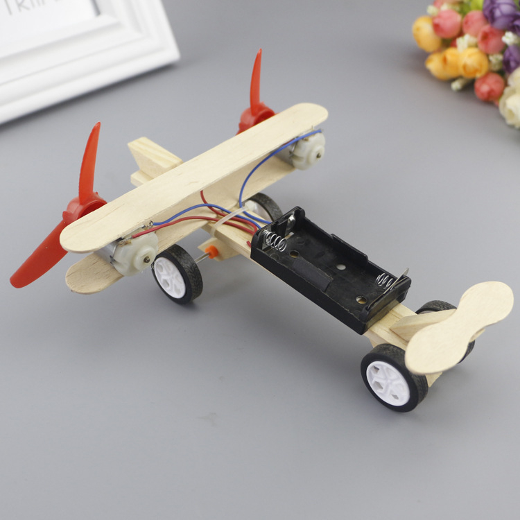 Koka demontējams lidmašīnas komplekts STEM izglītībai, spēle vecāku un bērnu mijiedarbībai, veicina intelektuālo attīstību un roku-acu koordināciju (7–14 gadi)