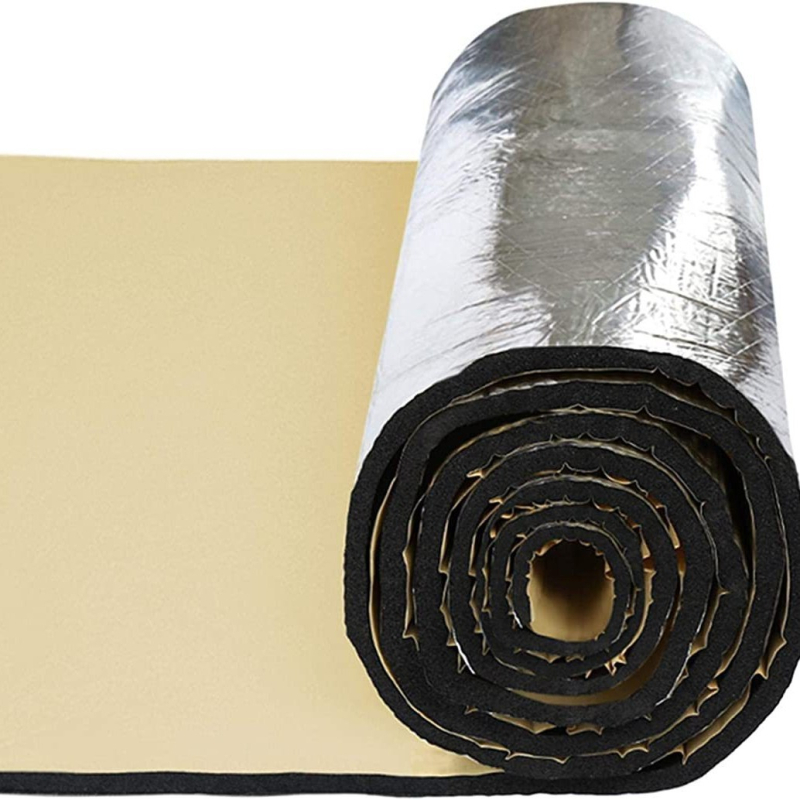 Automobilio izoliacinė medžiaga – polietilenas su poliesterio pluošto šerdimi, mikroporinė, ritės formos, šilumos laidumas 0,035 W/mK.