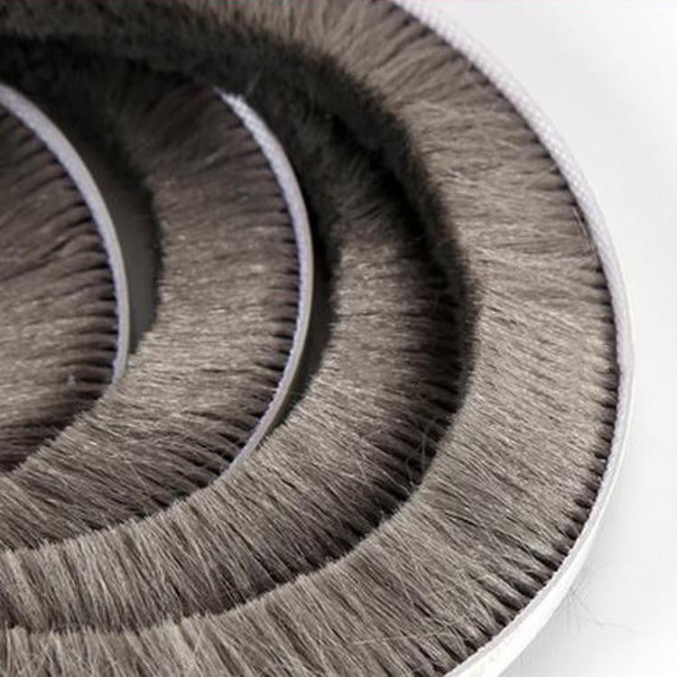 Самозалепващи уплътнения за прозорци и врати - ветроустойчиви, прахо- и шумоизолиращи, антиударни и светлозащитни