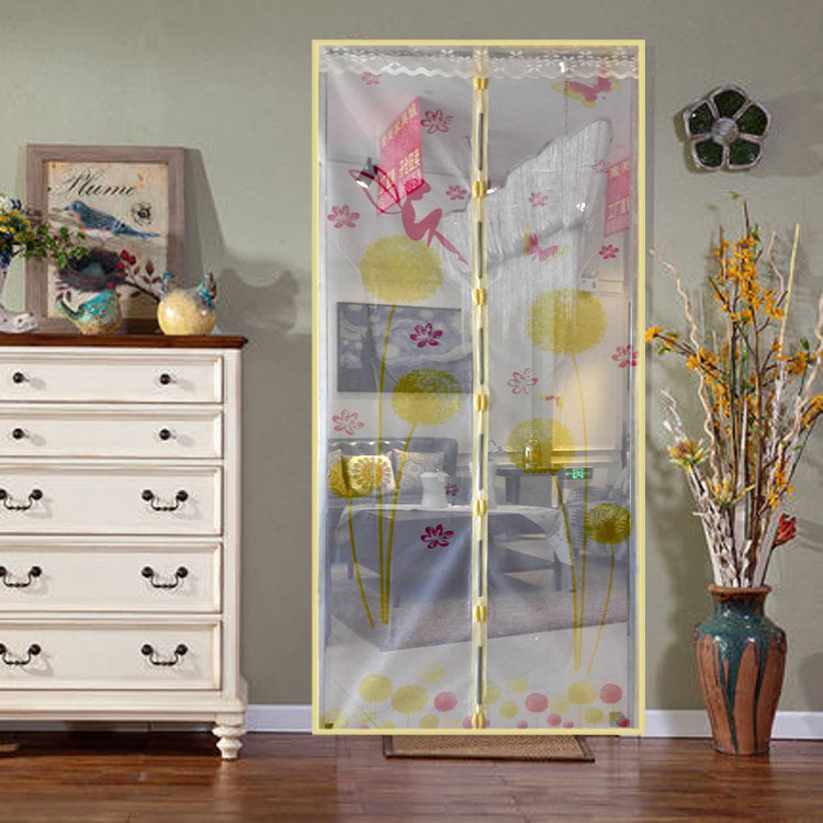 Miegamojo durų tinklelio užuolaida, šiuolaikinis minimalistinis stilius, augalų raštas