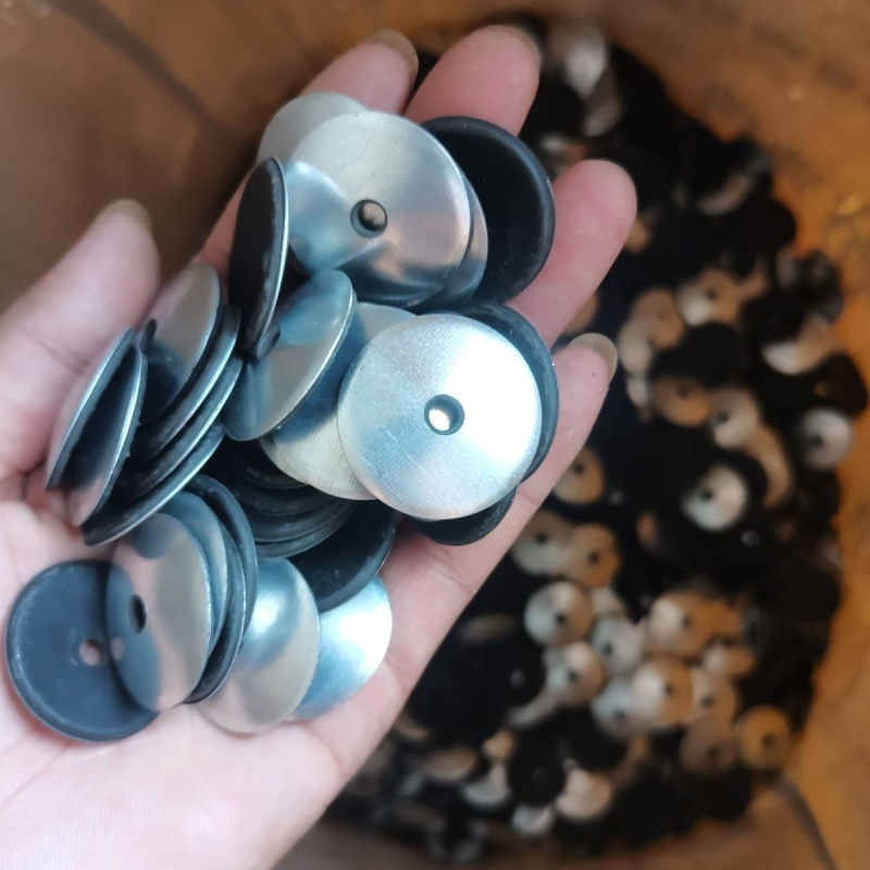 Галванизирана стоманена шайба-уплътнение за покривни панели — водоустойчива, от нетъкан текстил