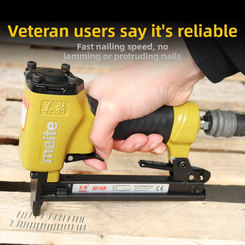 Пневматичен пистолет за кодни пирони за мебели и опаковане — 8006 кодни пирони, 5000 патрони