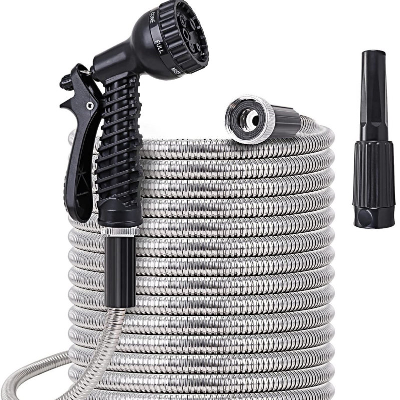 Nerūsējošā tērauda dārza šļūtene laistīšanai un automašīnu mazgāšanai, bez saraušanas; pistoles galva no cinka sakausējuma; rokturis no cinka sakausējuma; izsmidzināšanas attālums 10 m; ūdens spiediens 3–8 kg; sienas biezums 2