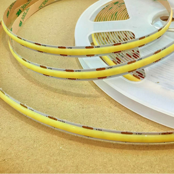 Monochromatinė COB LED juosta, 5V įtampa, 400 LED, 180° spindulio kampas, Sanan Optoelectronics