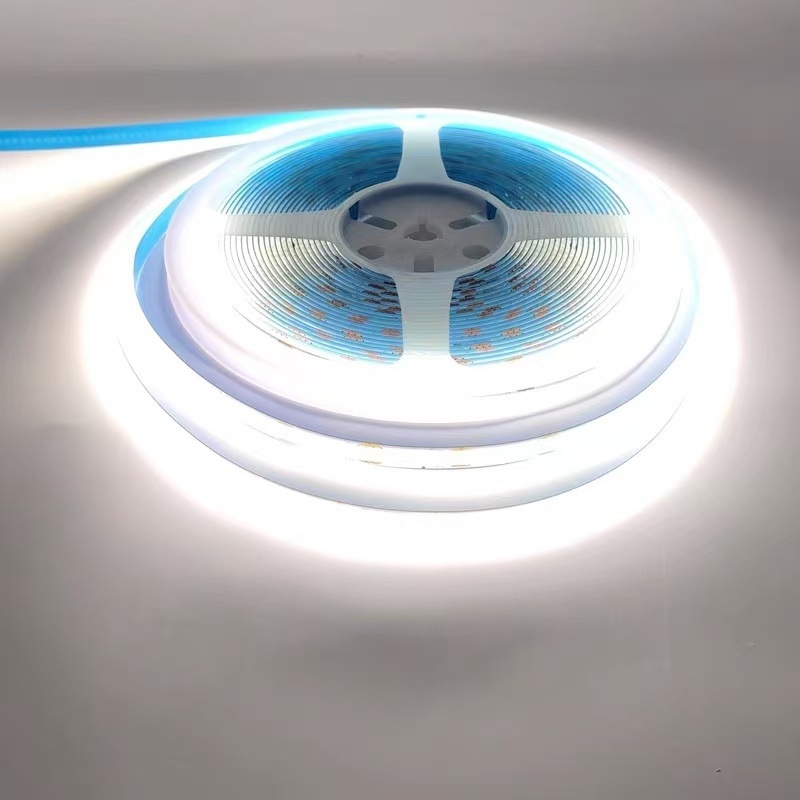 Monochromatinė COB LED juosta, 5V įtampa, 400 LED, 180° spindulio kampas, Sanan Optoelectronics