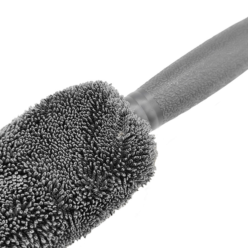 Bright and Clean mikroszálas autómosó kefe hosszú nyéllel gumik és felnik tisztítására