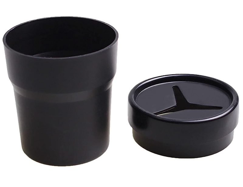 Автомобилна кутия за съхранение с капак, пепелник и държач за чаша; водоустойчива пластмаса, универсална за автомобили, монтаж в средата на седалката