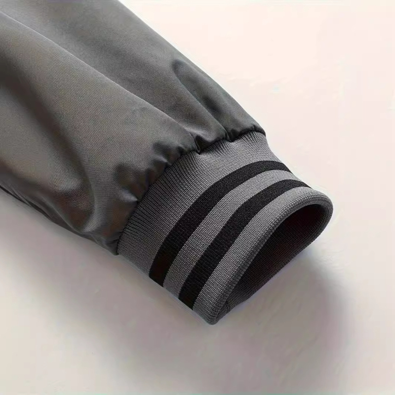 Ανδρικό μπουφάν από πολυεστέρα με σταθερό γιακά, μακριά μανίκια, φερμουάρ, τετραετές εξωτερικό, τσέπες