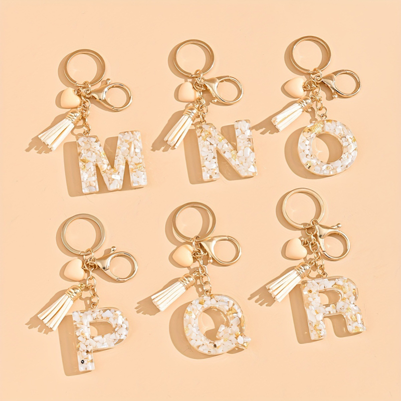 Ключодържател с инициали от азбуката, сърцевиден дизайн, карикатурен стил, метал