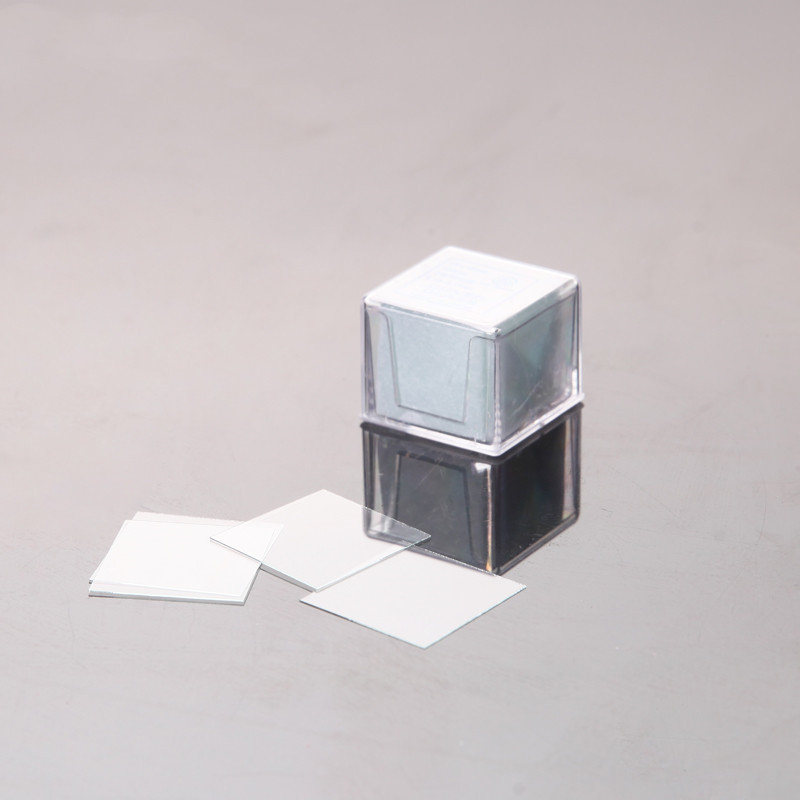 Mikroskopsko staklo za predmet i pokrovno staklo, modeli 7101, 7105, marka Sailboat