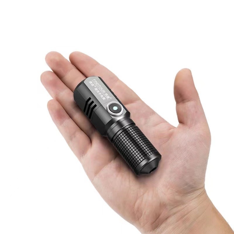 P50 taktička svjetiljka: visoka svjetlost, dugi domet, punjiva LED svjetiljka, 50W, baterija 5800mAh, ručno pokretanje, domet >500 m
