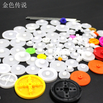 Plastmasas zobratu komplekts — Golden Legend, 106 dažādu plastmasas zobratu maisiņos