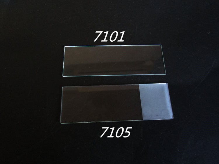 Sailboat mikroskopinės stiklo skaidrės, modeliai 7101/7105, skaidrus arba matinis paviršius – 50 vienetų